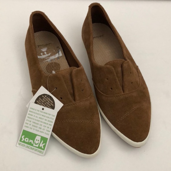 sanuk suede shoes